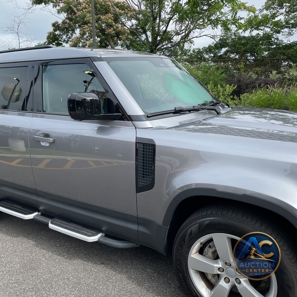 2024 Land Rover Defender 110 P400 S