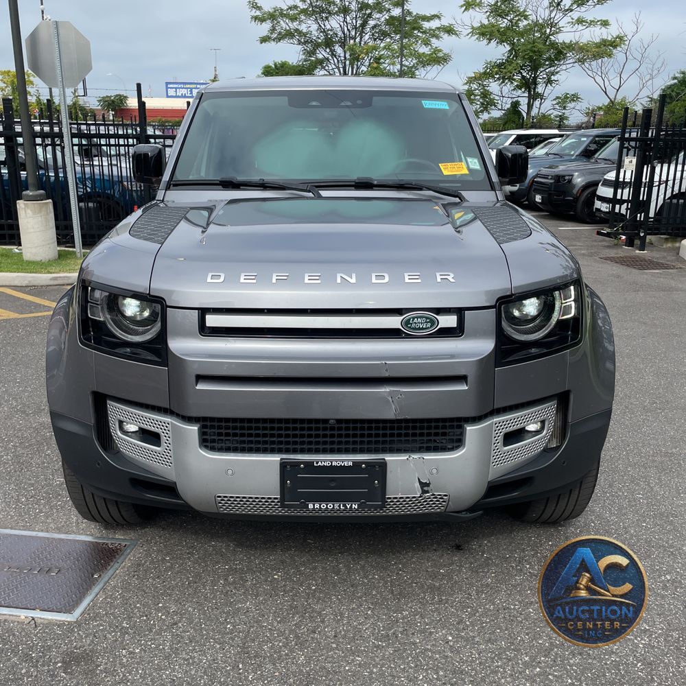 2024 Land Rover Defender 110 P400 S