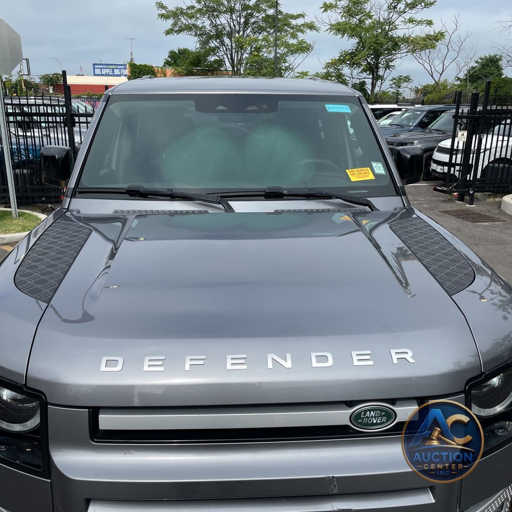 2024 Land Rover Defender 110 P400 S