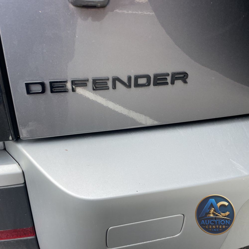 2024 Land Rover Defender 110 S P300