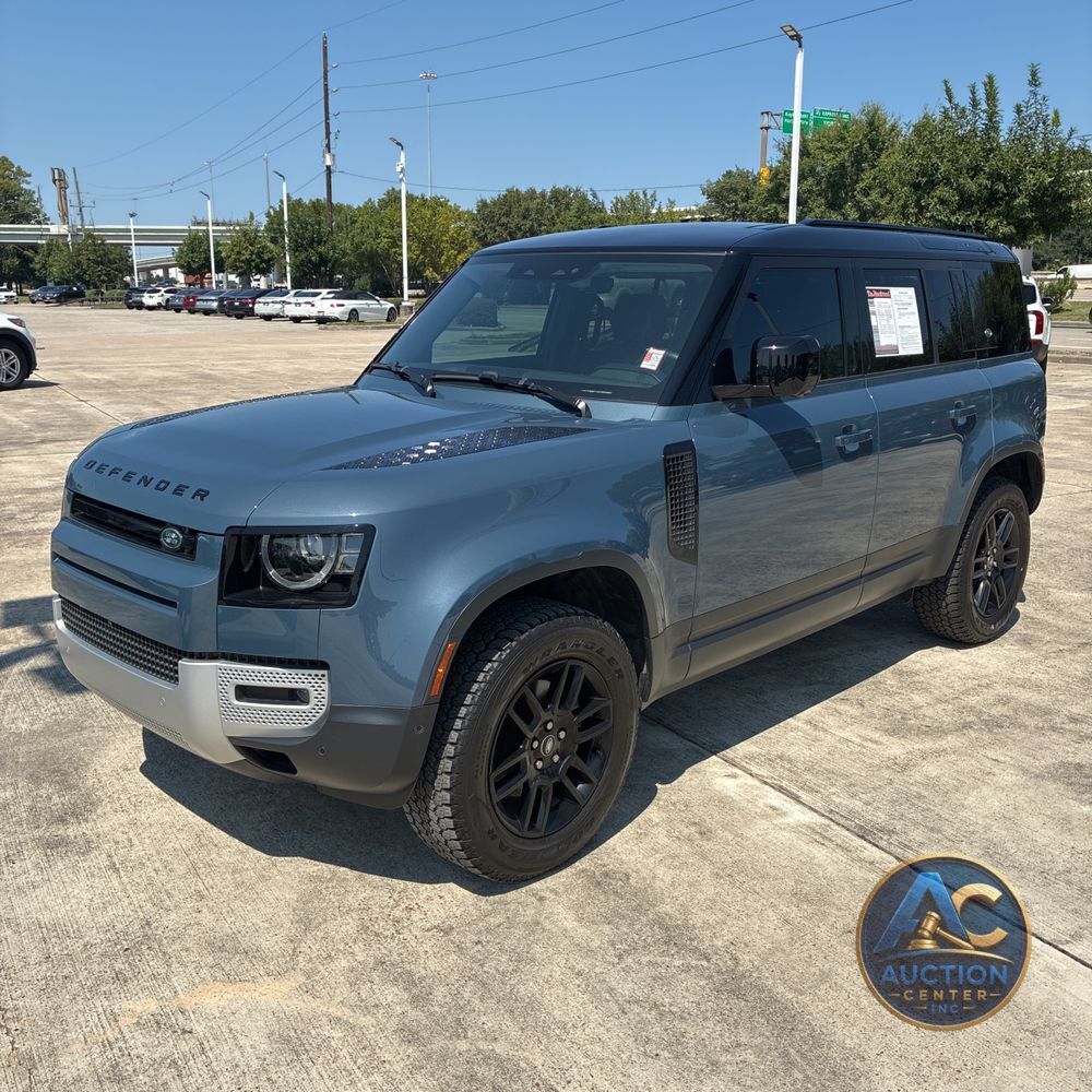 2024 Land Rover Defender 110 S P300