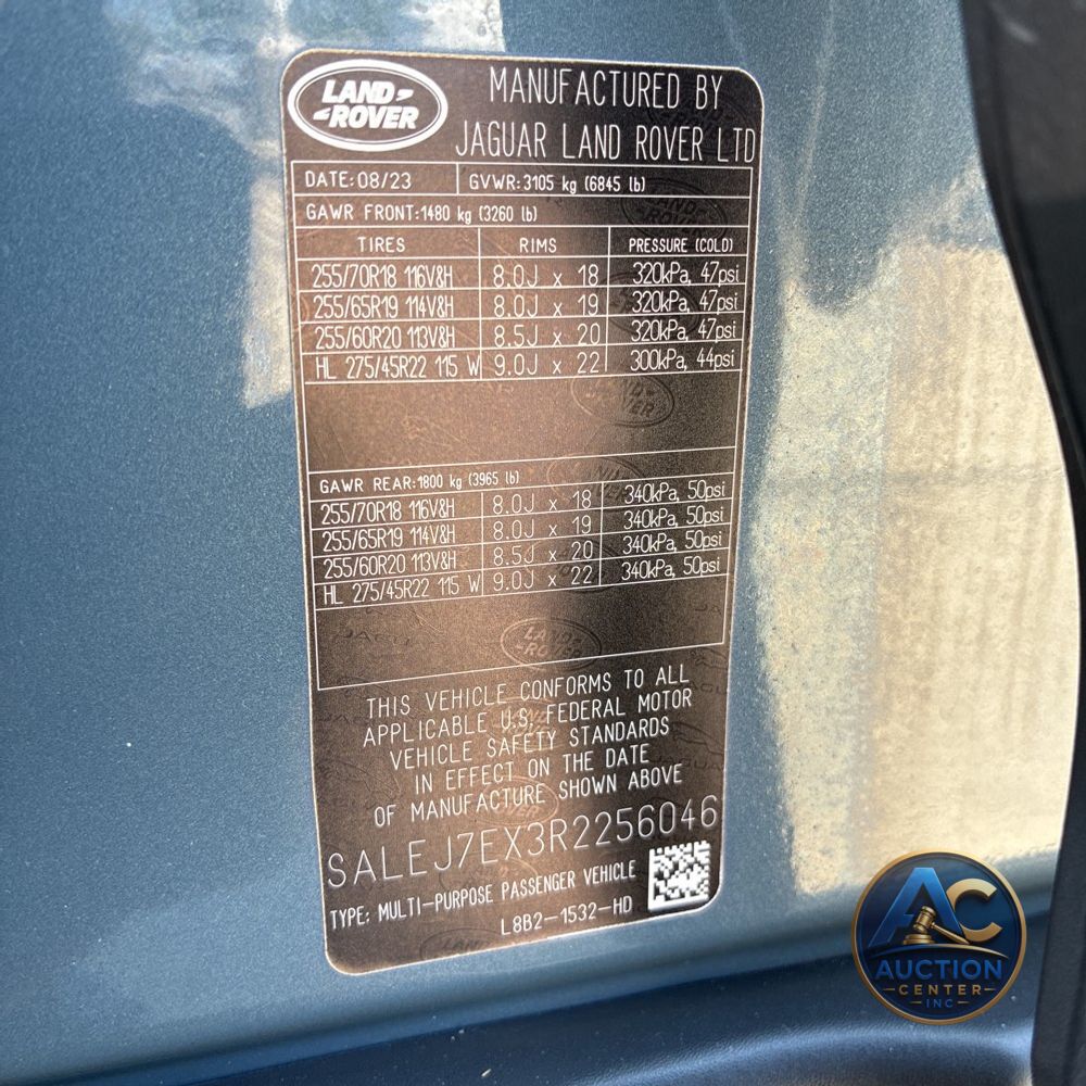 2024 Land Rover Defender 110 S P300