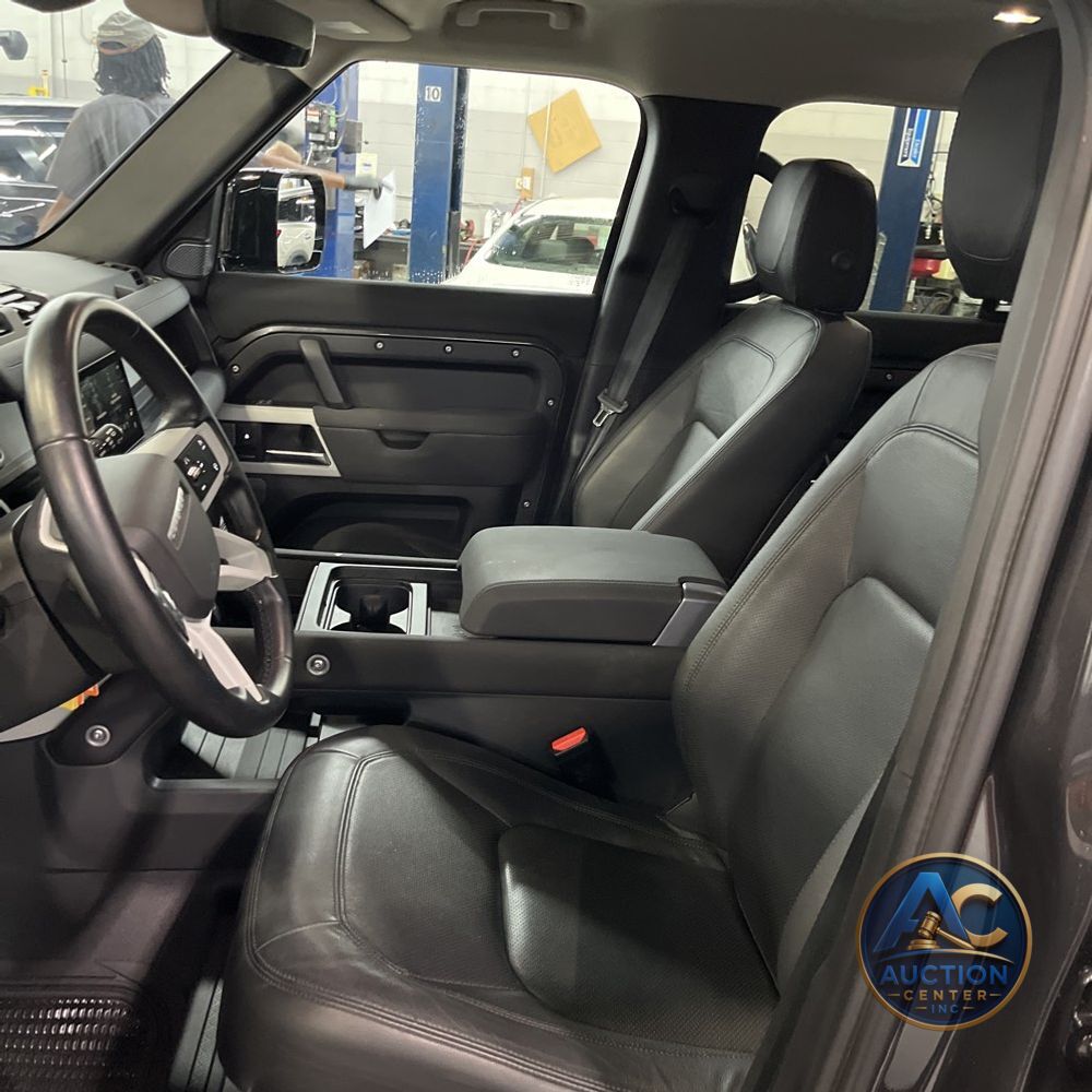 2023 Land Rover Defender 110 S