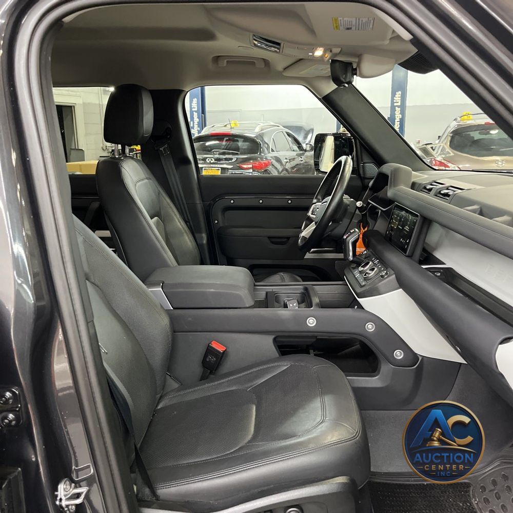 2023 Land Rover Defender 110 S