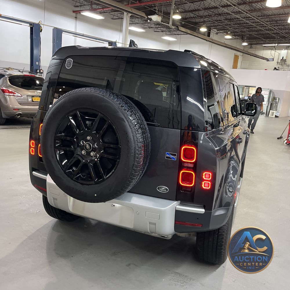 2023 Land Rover Defender 110 S