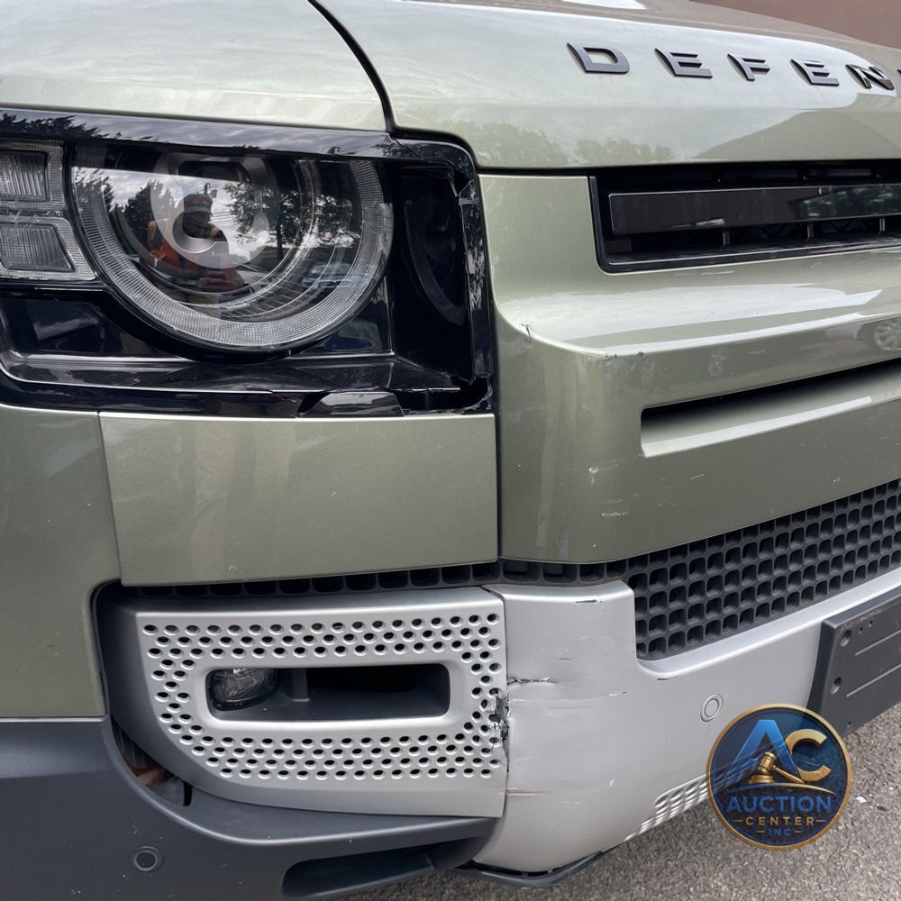 2024 Land Rover Defender 110 S P300