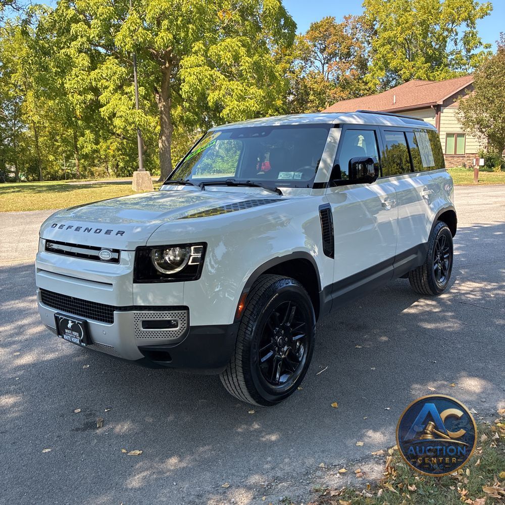 2025 Land Rover Defender 110 S P300