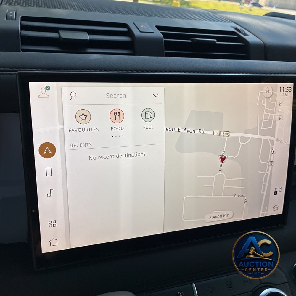 2025 Land Rover Defender 110 S P300