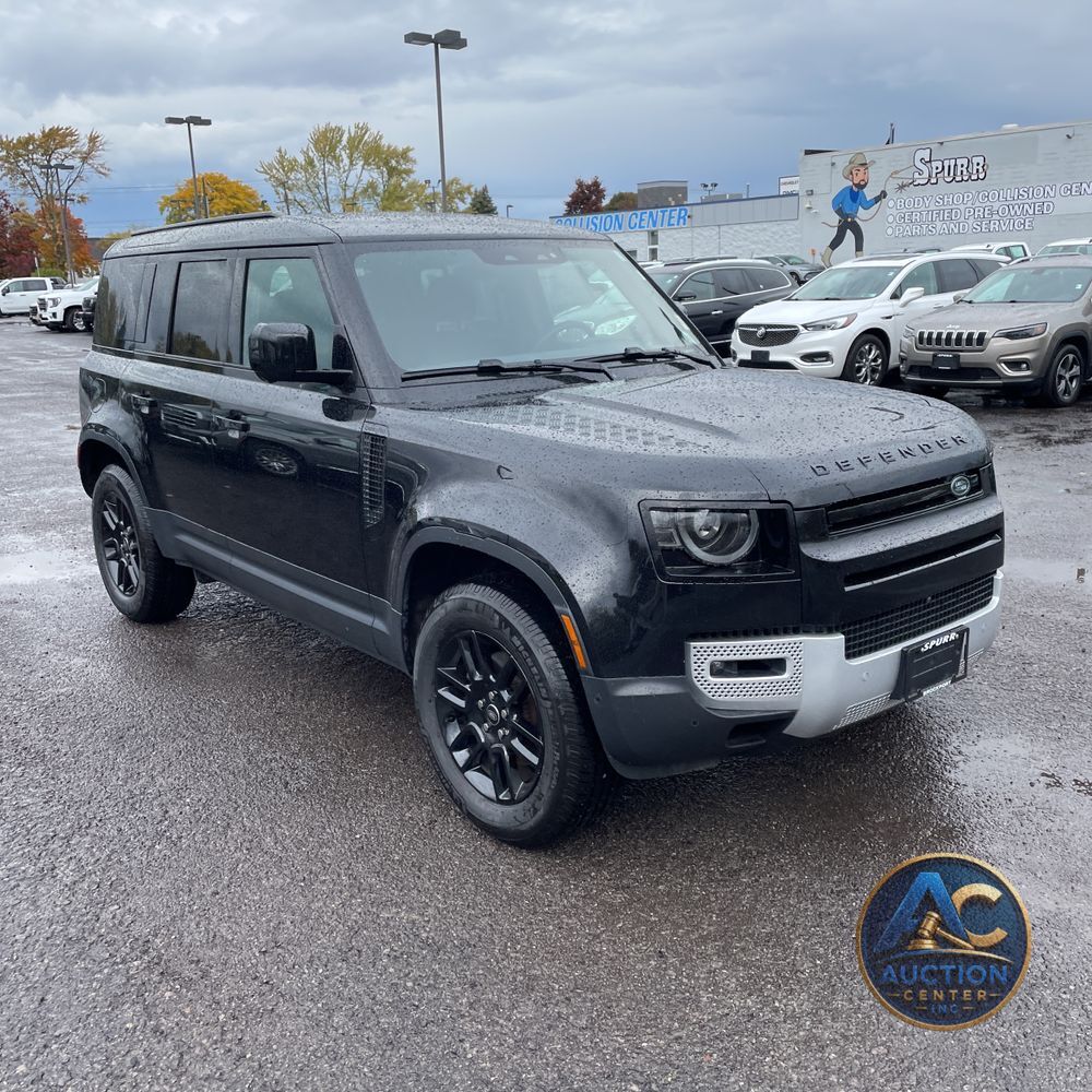2025 Land Rover Defender 110 S P300