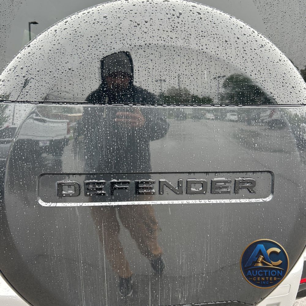 2025 Land Rover Defender 110 P300 S