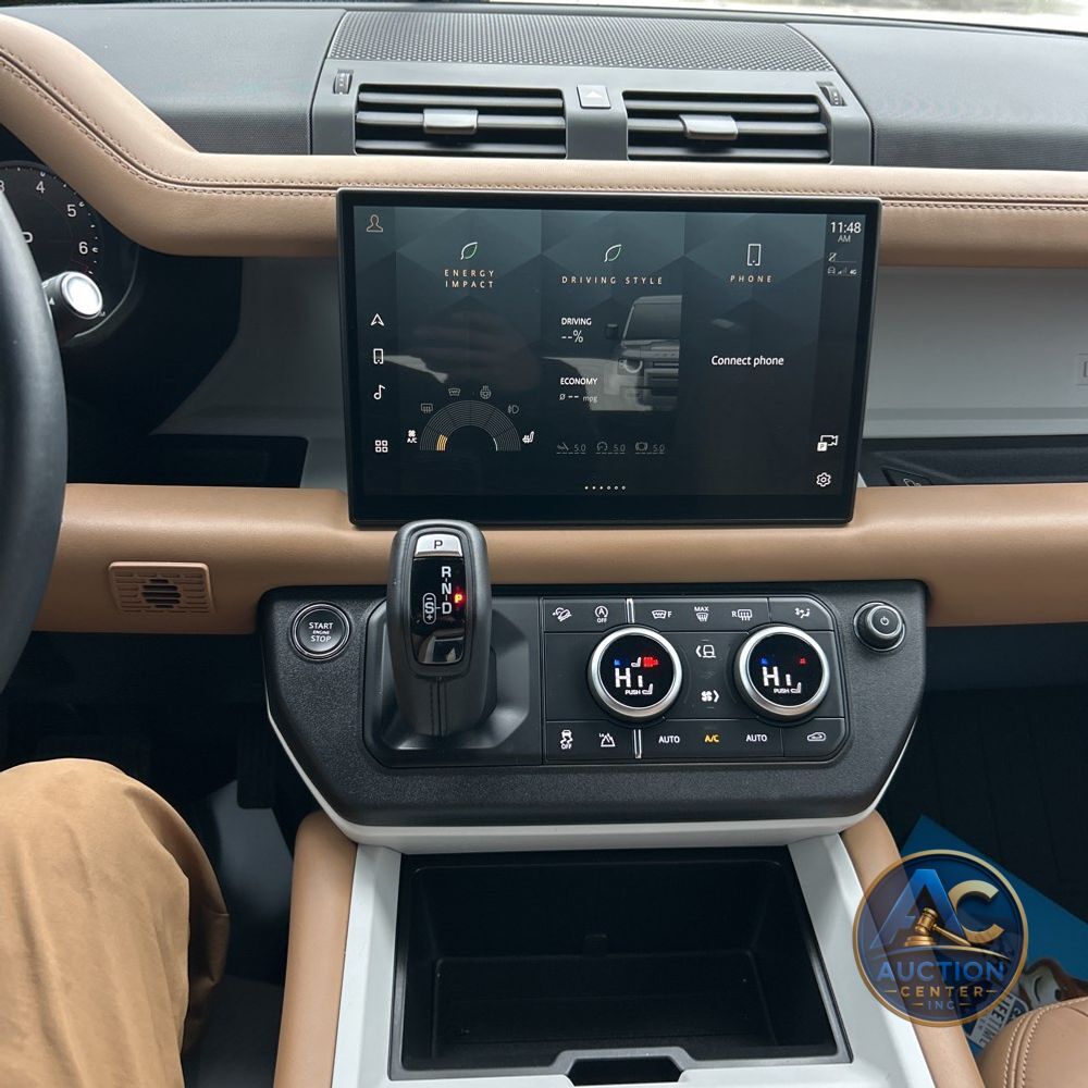 2025 Land Rover Defender 110 P300 S