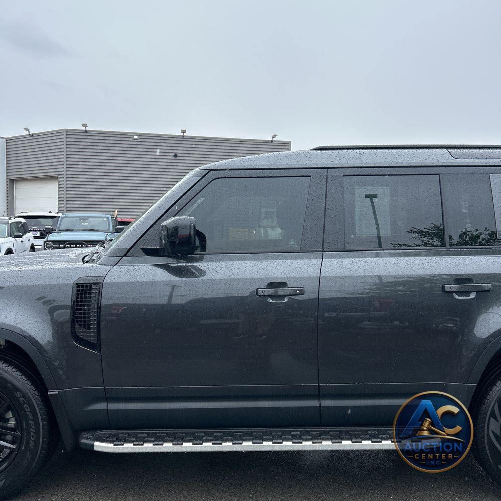2025 Land Rover Defender 110 P300 S