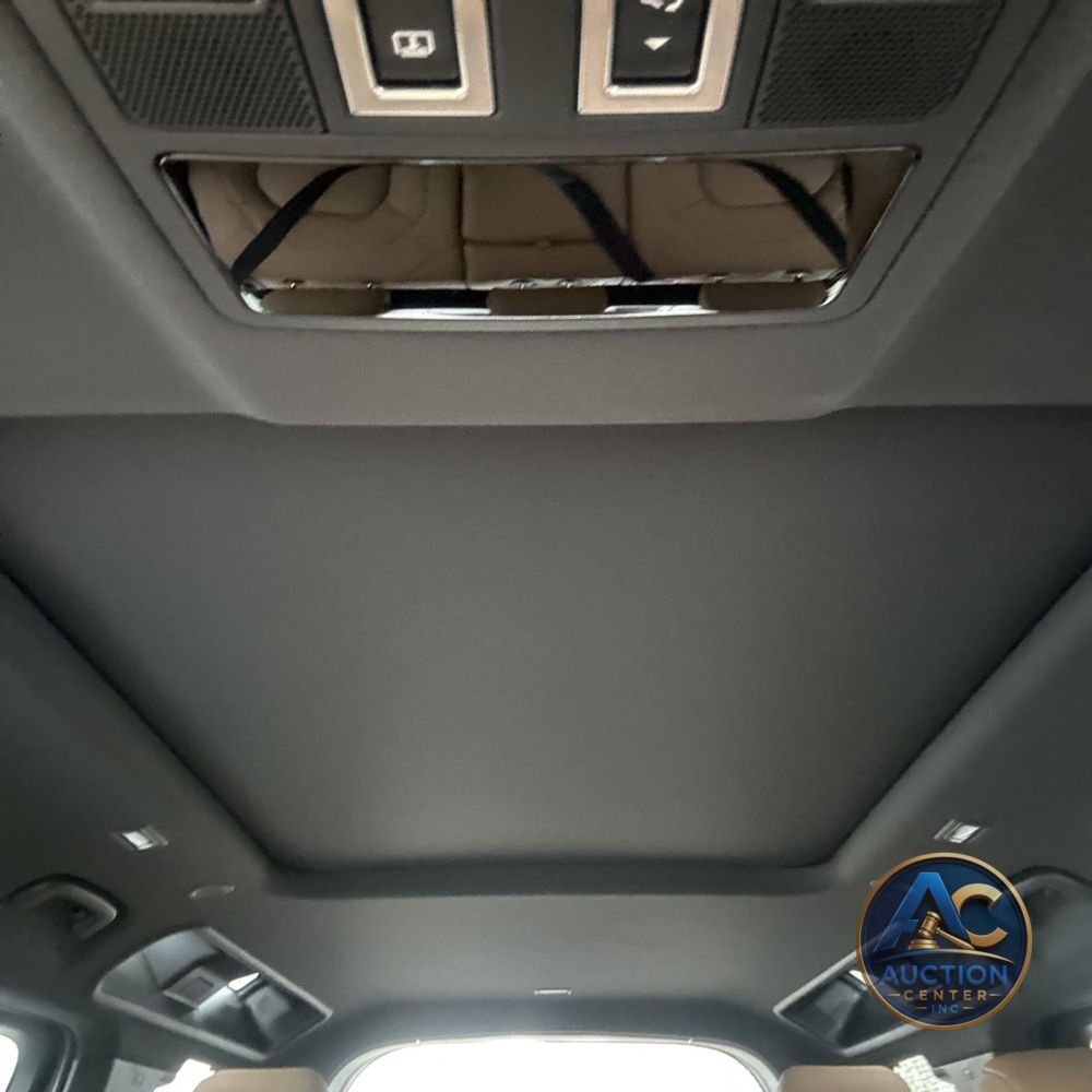 2025 Land Rover Defender 110 P300 S