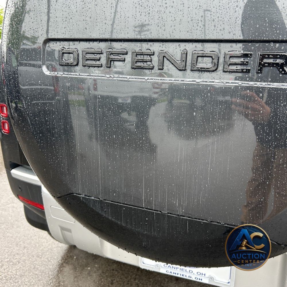 2025 Land Rover Defender 110 P300 S