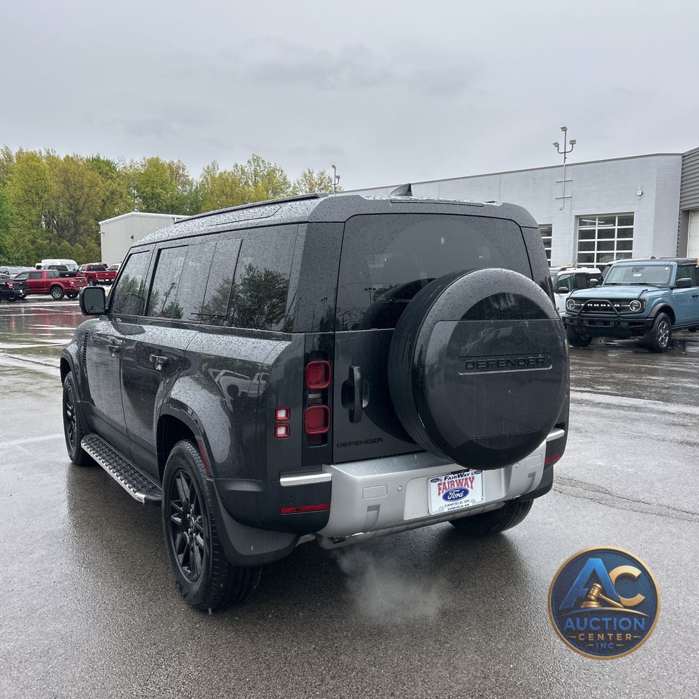 2025 Land Rover Defender 110 P300 S
