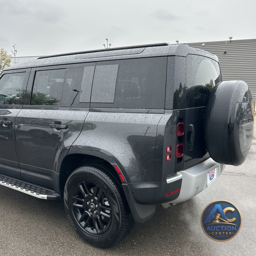2025 Land Rover Defender 110 P300 S