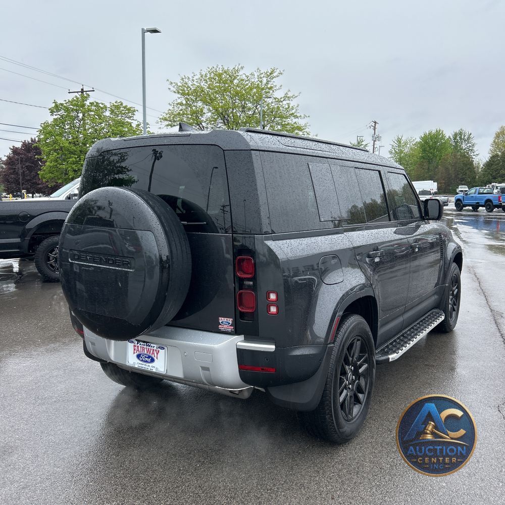 2025 Land Rover Defender 110 P300 S