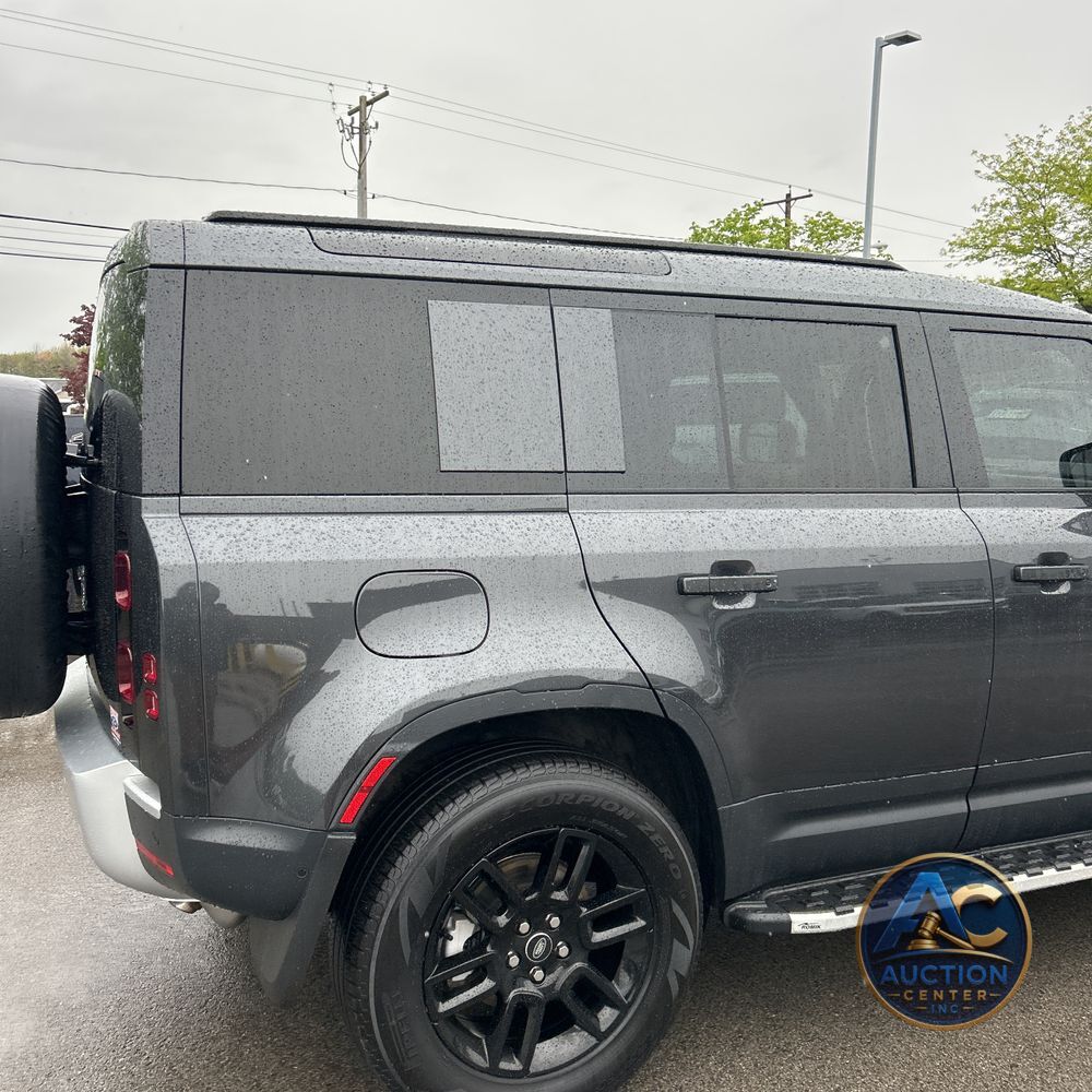 2025 Land Rover Defender 110 P300 S