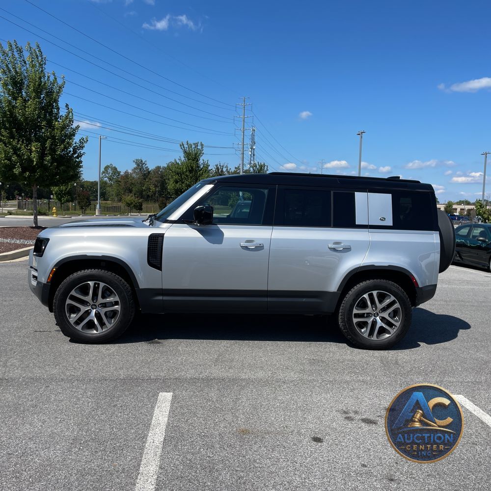2024 Land Rover Defender 110 P400 S