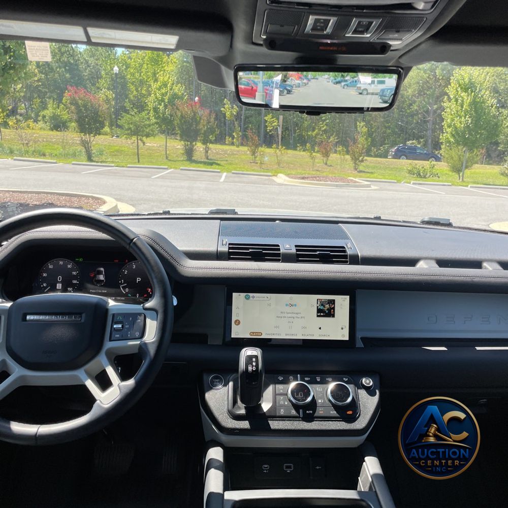 2024 Land Rover Defender 110 P400 S