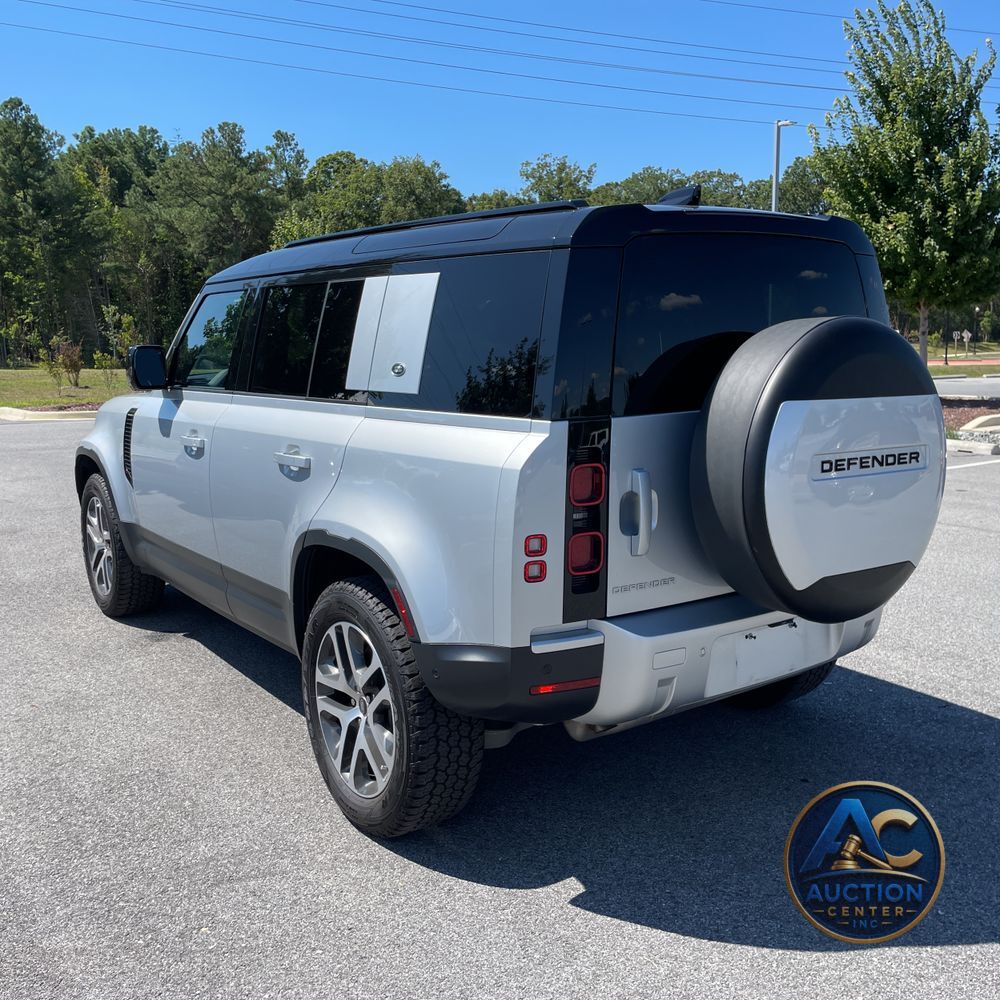 2024 Land Rover Defender 110 P400 S