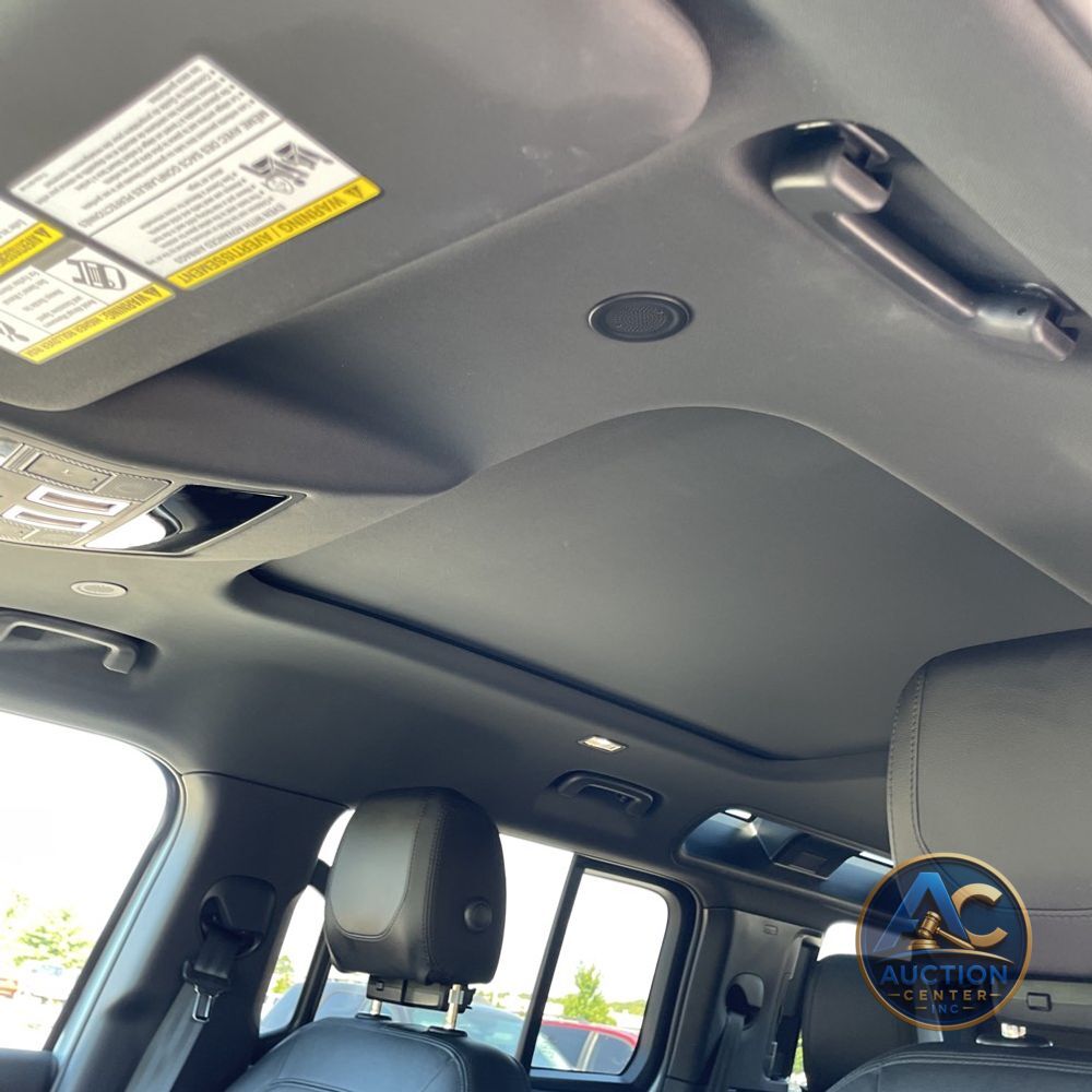 2024 Land Rover Defender 110 P400 S