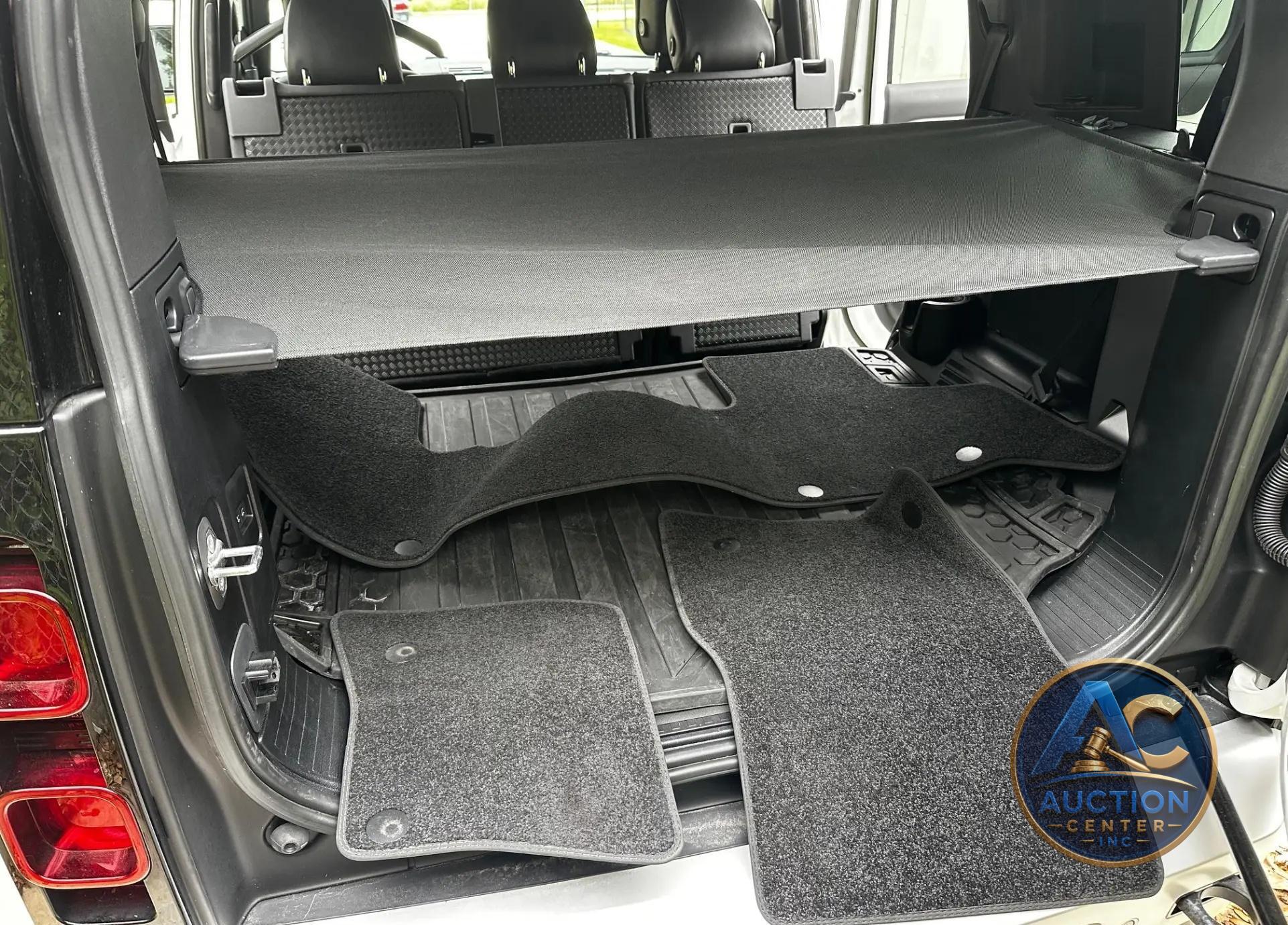 2023 Land Rover Defender 110 S