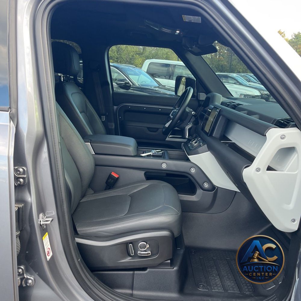 2023 Land Rover Defender 130 S