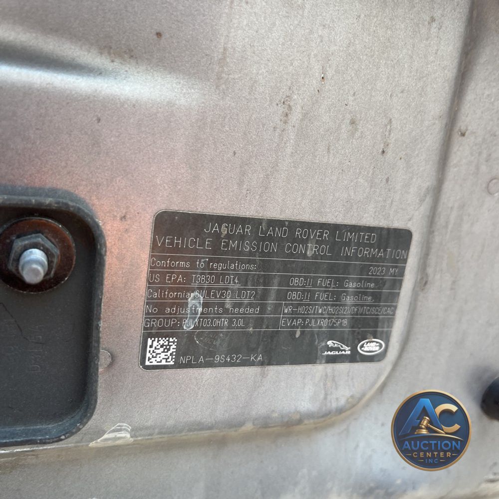 2023 Land Rover Defender 110 SE