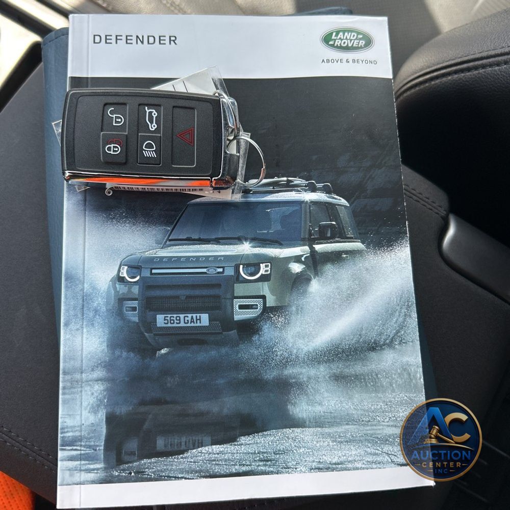 2023 Land Rover Defender 110 SE