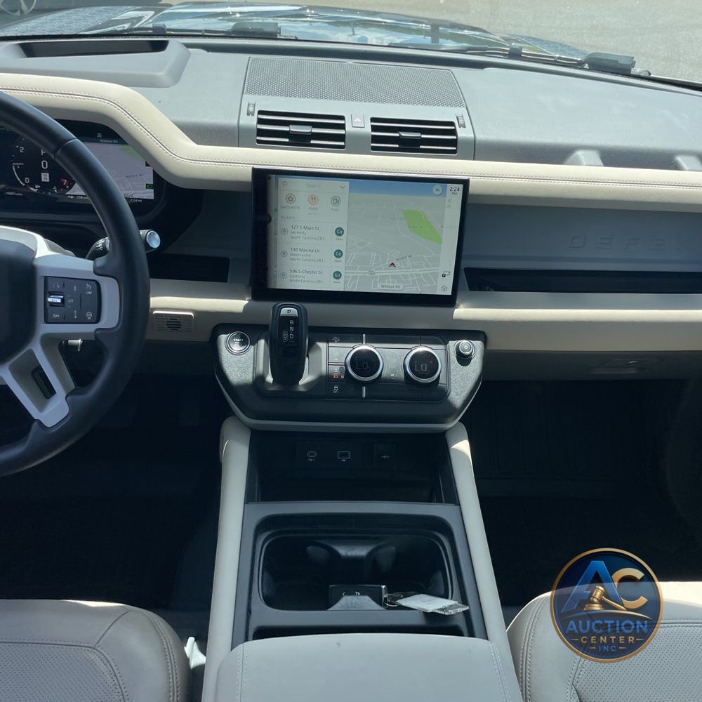 2024 Land Rover Defender 110 V8 P500 SE