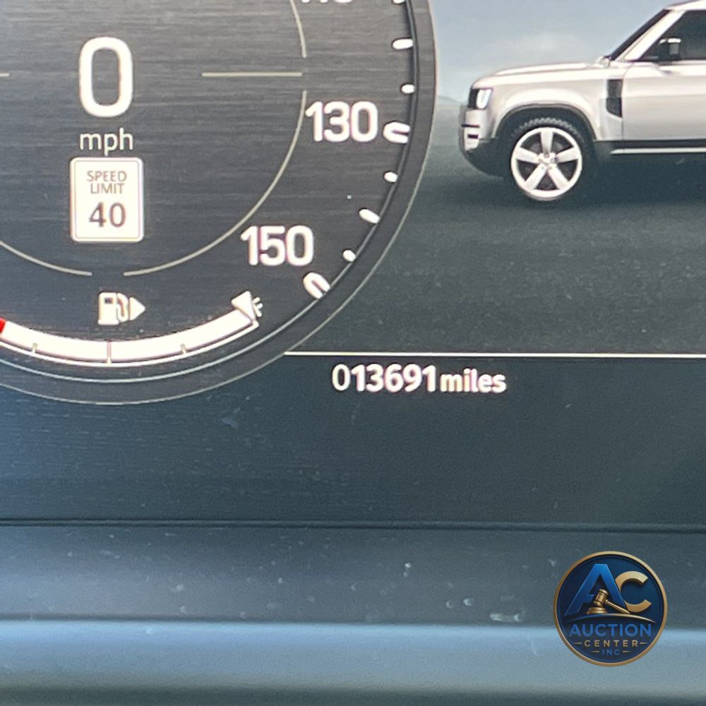 2024 Land Rover Defender 110 V8 P500 SE