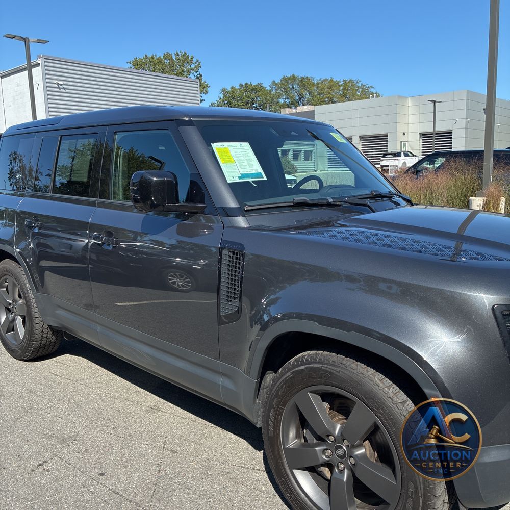 2024 Land Rover Defender 110 V8 P500 SE