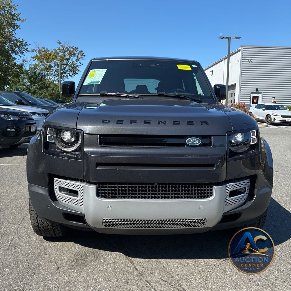 2024 Land Rover Defender 110 V8 P500 SE