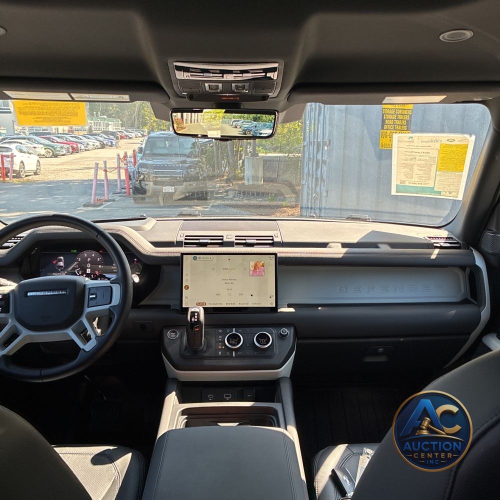 2024 Land Rover Defender 110 V8 P500 SE