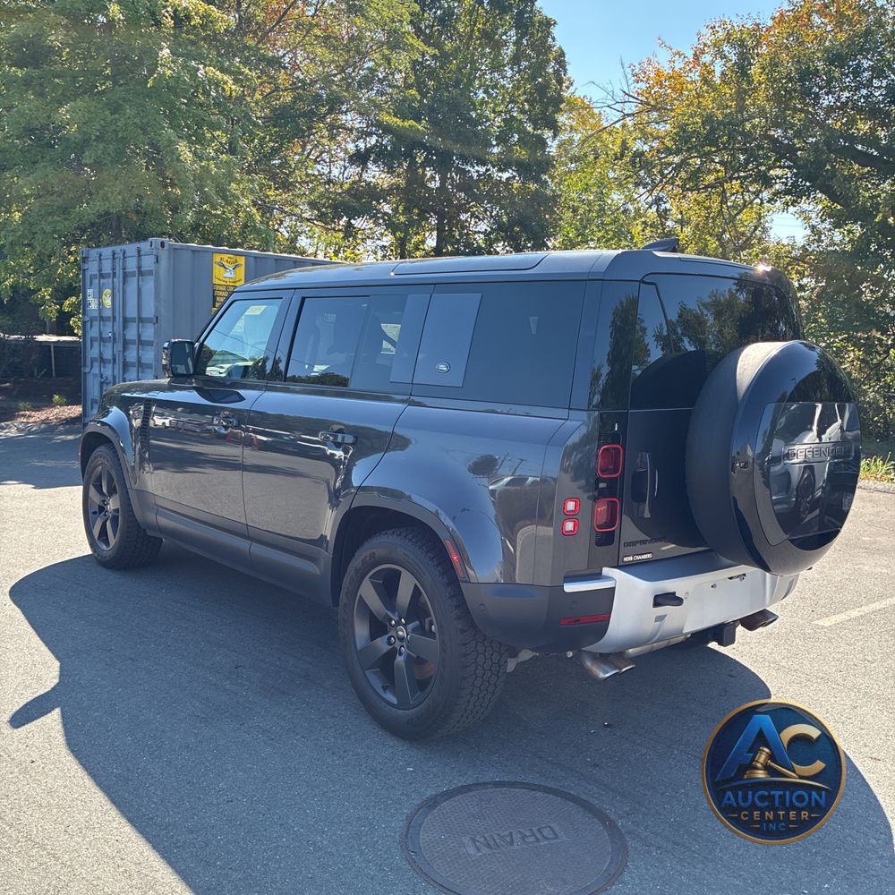 2024 Land Rover Defender 110 V8 P500 SE