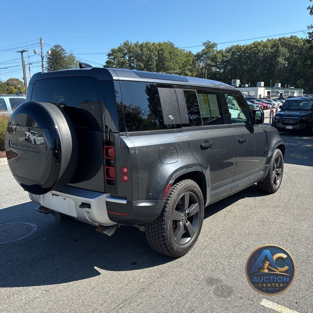 2024 Land Rover Defender 110 V8 P500 SE