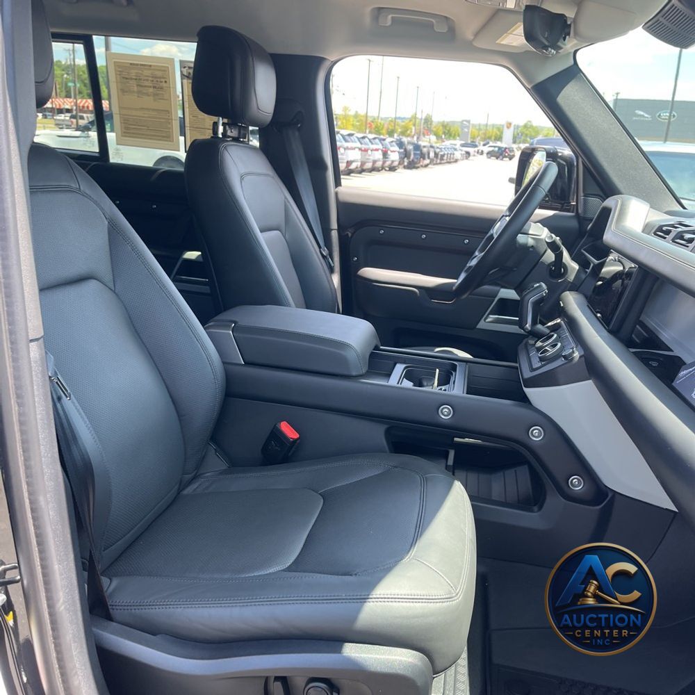 2024 Land Rover Defender 110 V8 P500 SE