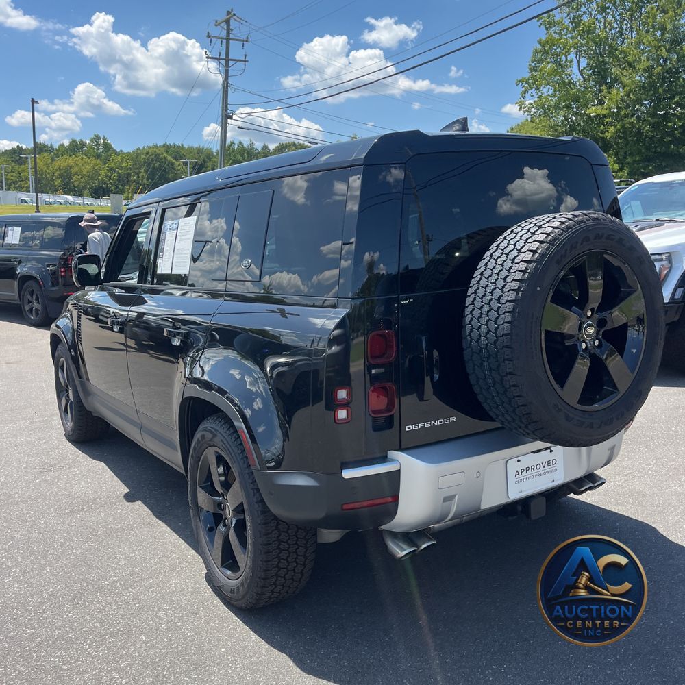 2024 Land Rover Defender 110 V8 P500 SE