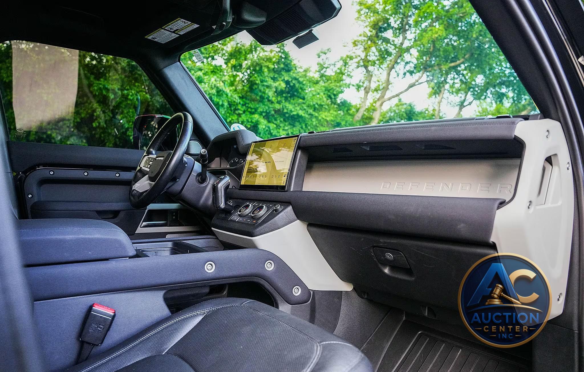 2023 Land Rover Defender 130 SE Trophy Edition