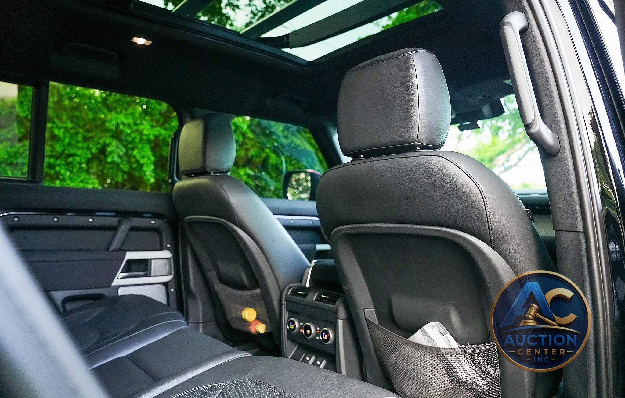 2023 Land Rover Defender 130 SE Trophy Edition