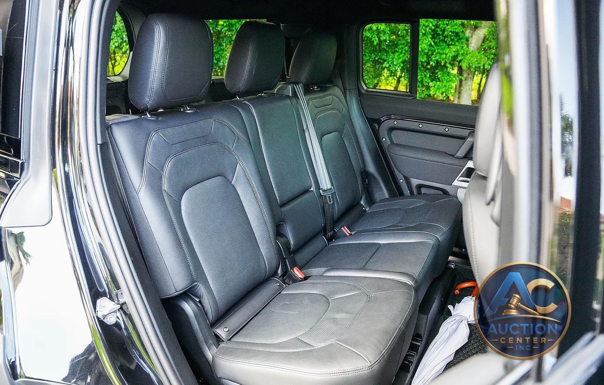 2023 Land Rover Defender 130 SE Trophy Edition