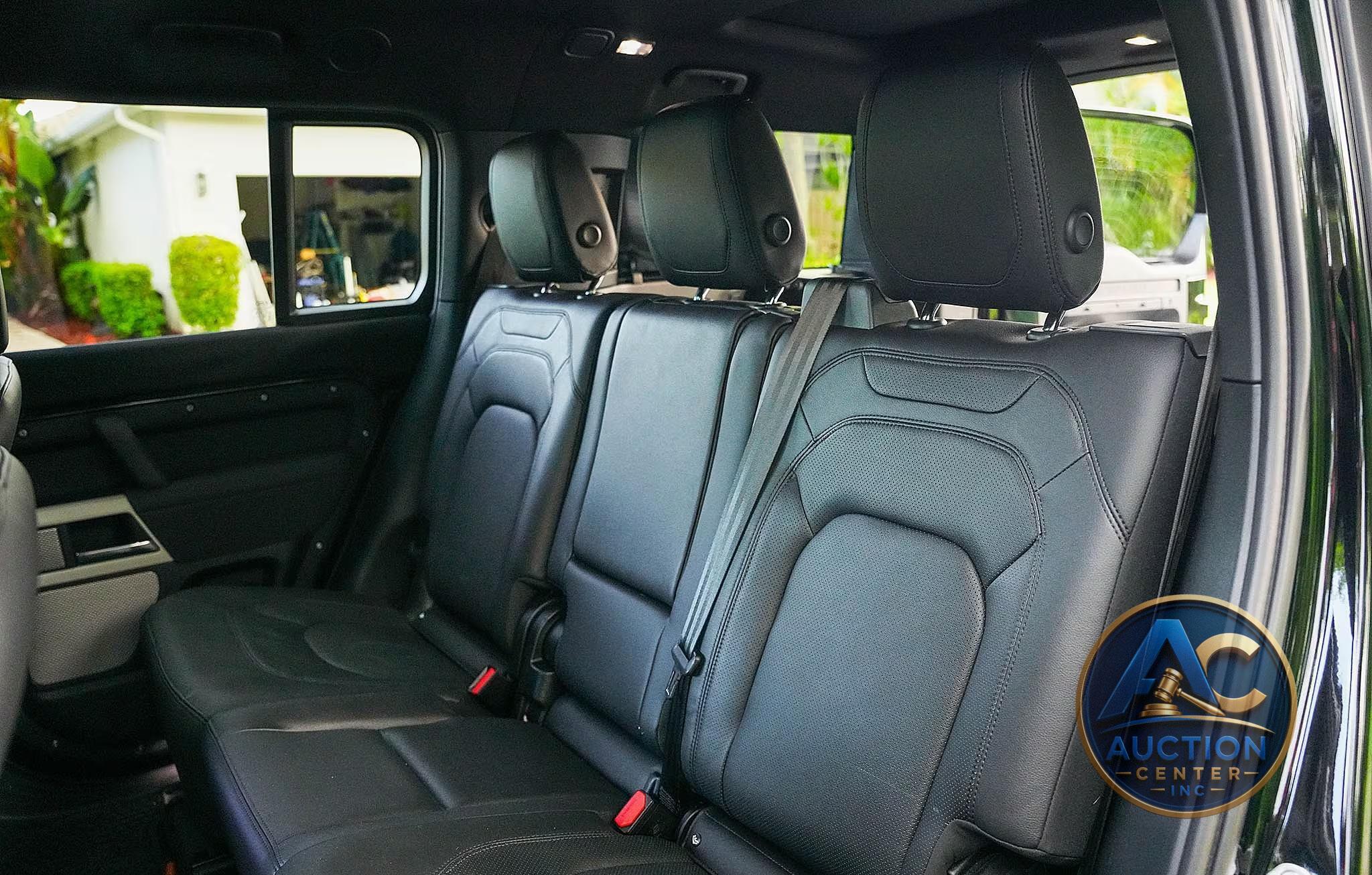 2023 Land Rover Defender 130 SE Trophy Edition