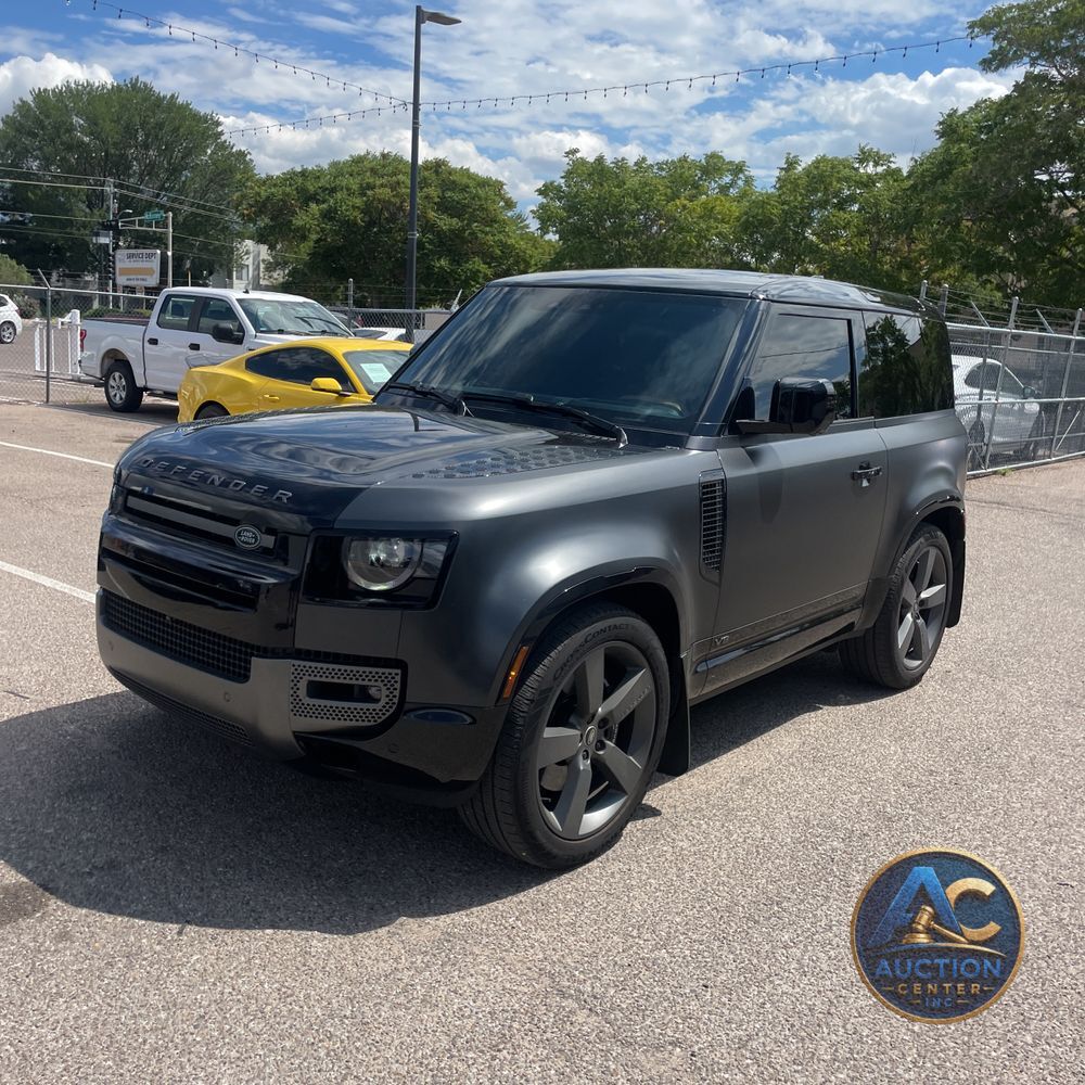 2024 Land Rover Defender 90 V8 Carpathian Edition