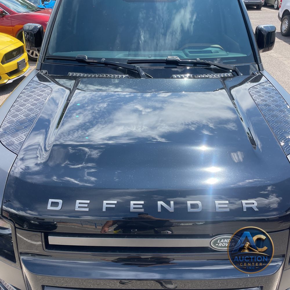 2024 Land Rover Defender 90 V8 Carpathian Edition