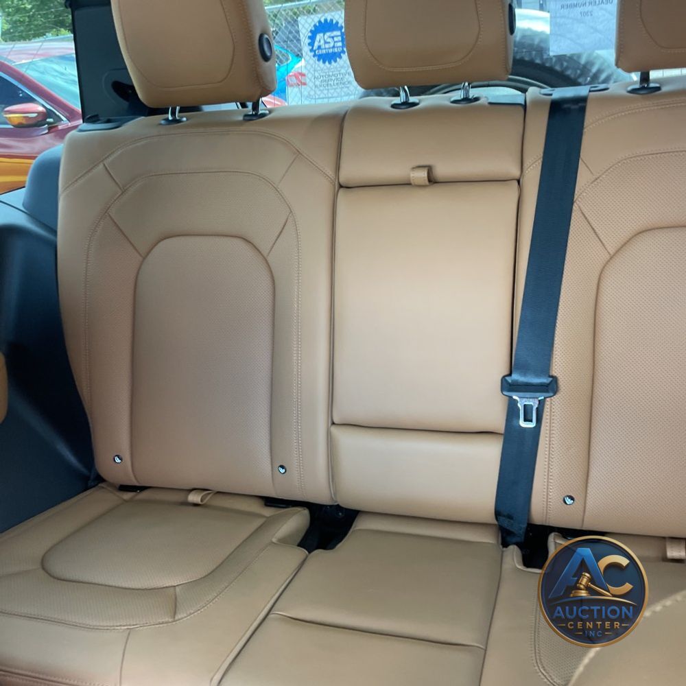2024 Land Rover Defender 90 V8 Carpathian Edition