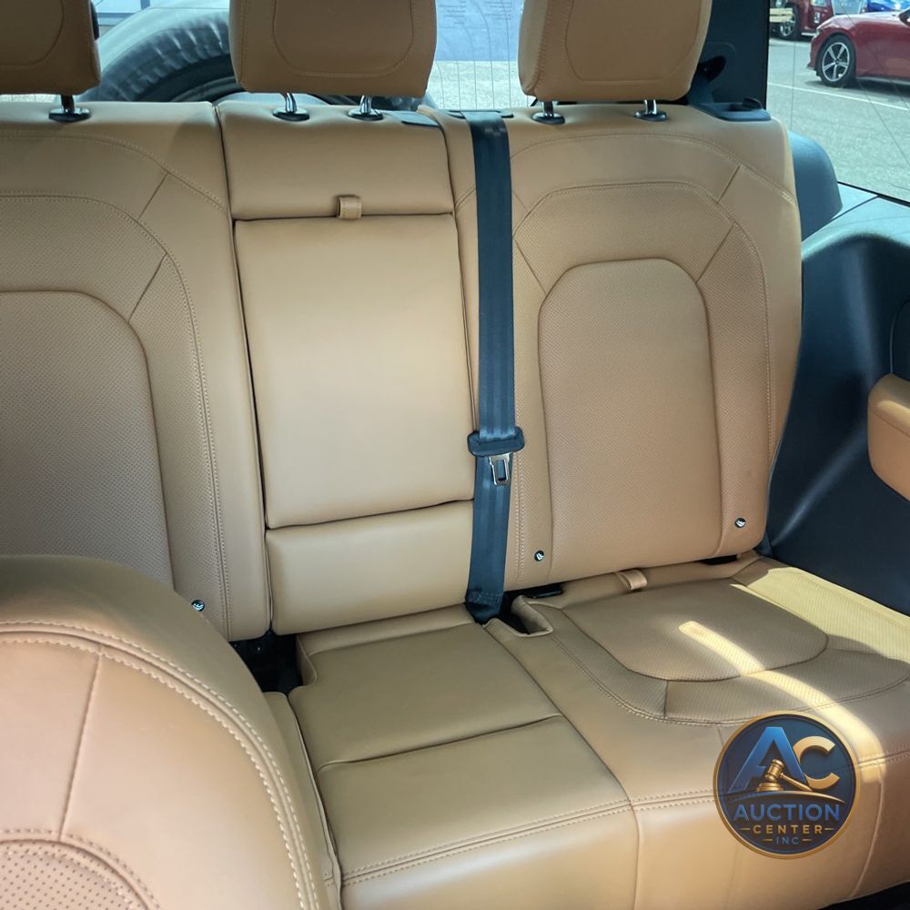 2024 Land Rover Defender 90 V8 Carpathian Edition