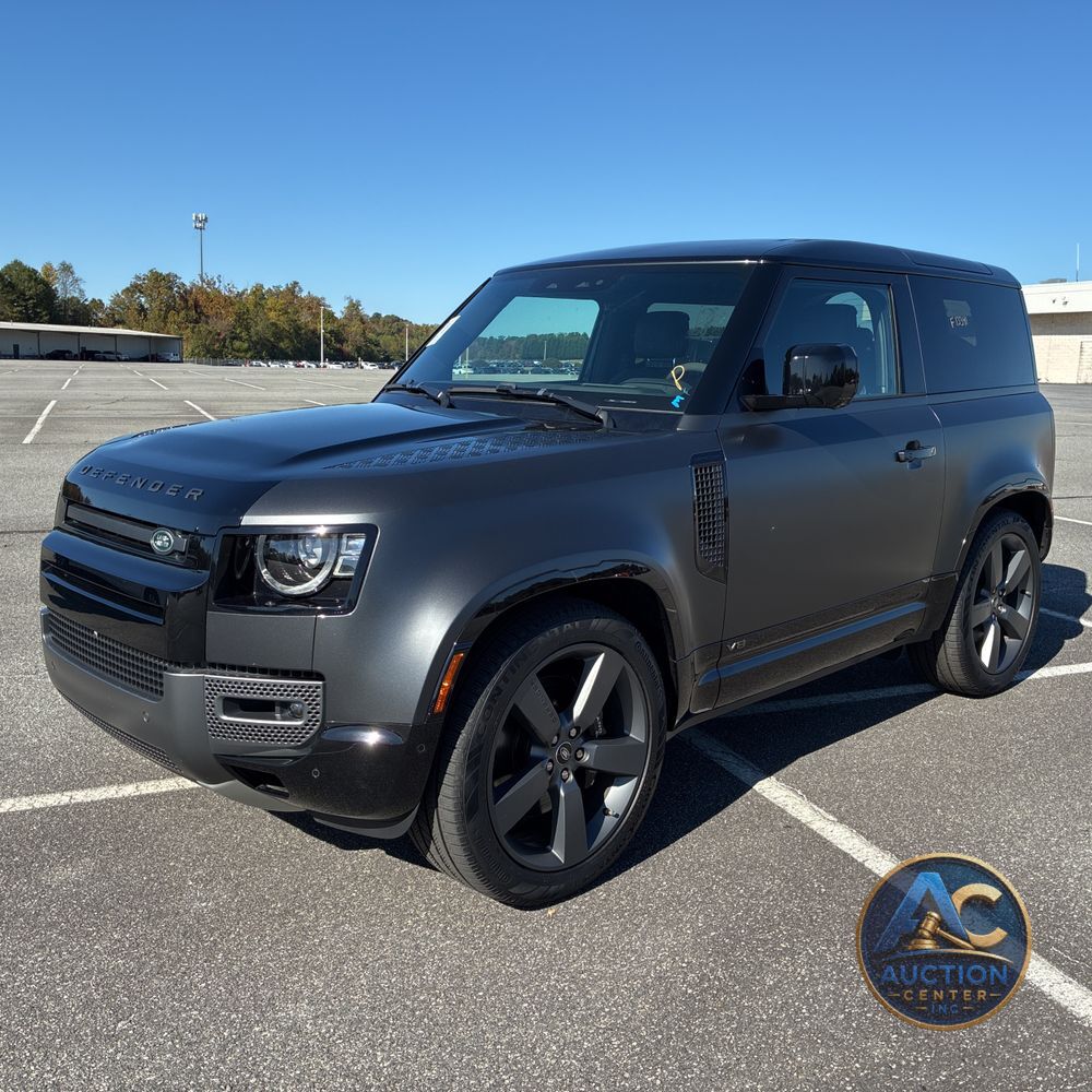 2024 Land Rover Defender 90 Carp Ed V8 P525