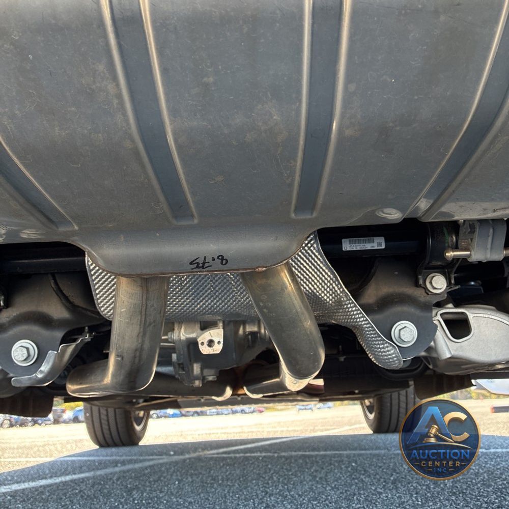 2024 Land Rover Defender 90 Carp Ed V8 P525