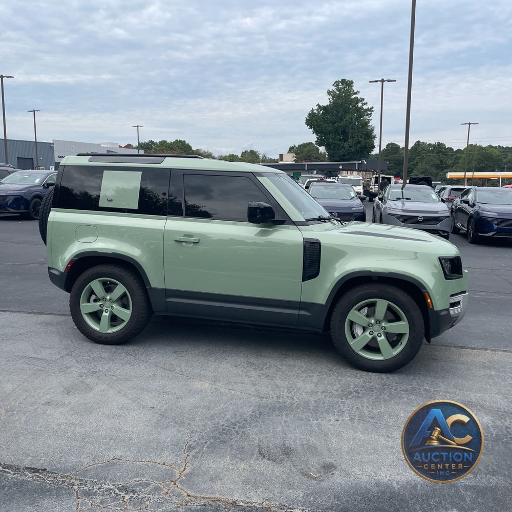 2023 Land Rover Defender 110 Standard